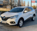 Белый Рено Kadjar, объемом двигателя 1.2 л и пробегом 65 тыс. км за 17300 $, фото 1 на Automoto.ua