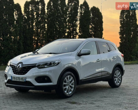 Белый Рено Kadjar, объемом двигателя 1.5 л и пробегом 212 тыс. км за 17300 $, фото 1 на Automoto.ua