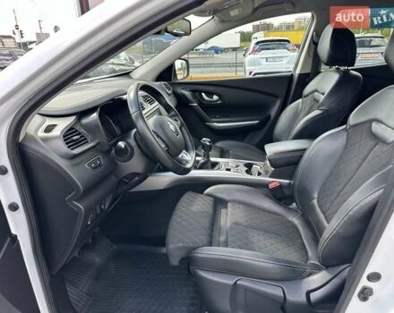 Белый Рено Kadjar, объемом двигателя 1.6 л и пробегом 110 тыс. км за 19900 $, фото 16 на Automoto.ua