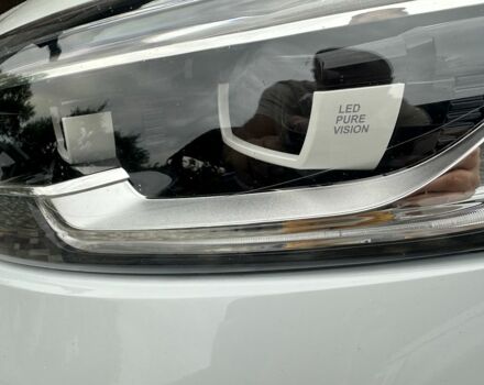 Рено Kadjar 2021 в Чернигове на Automoto.ua Белый Рено Kadjar, объемом двигателя 1.5 л и пробегом 97 тыс. км за 19777 $, фото 13 на Automoto.ua