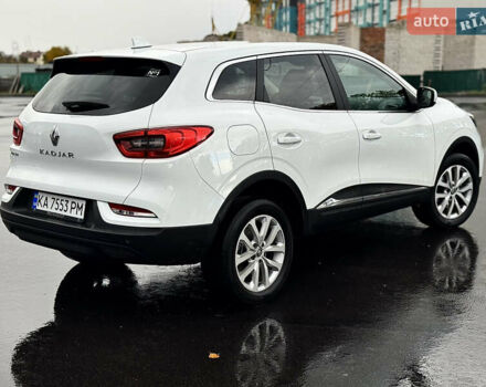 Белый Рено Kadjar, объемом двигателя 1.5 л и пробегом 94 тыс. км за 19700 $, фото 4 на Automoto.ua