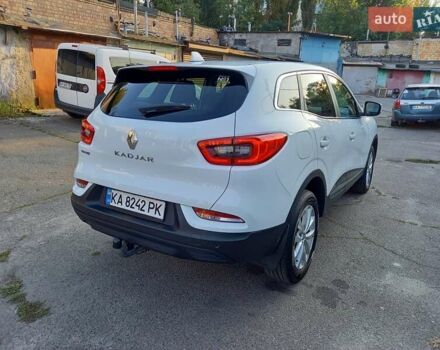 Белый Рено Kadjar, объемом двигателя 1.5 л и пробегом 102 тыс. км за 19999 $, фото 2 на Automoto.ua