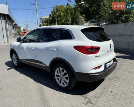 Белый Рено Kadjar, объемом двигателя 1.46 л и пробегом 165 тыс. км за 23300 $, фото 3 на Automoto.ua