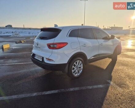 Белый Рено Kadjar, объемом двигателя 1.46 л и пробегом 73 тыс. км за 20900 $, фото 19 на Automoto.ua