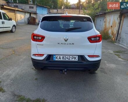 Белый Рено Kadjar, объемом двигателя 1.5 л и пробегом 102 тыс. км за 19999 $, фото 5 на Automoto.ua