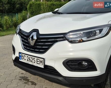 Белый Рено Kadjar, объемом двигателя 1.46 л и пробегом 73 тыс. км за 20900 $, фото 23 на Automoto.ua