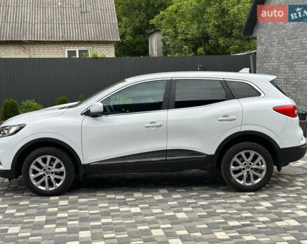 Білий Рено Kadjar, об'ємом двигуна 1.5 л та пробігом 97 тис. км за 20300 $, фото 1 на Automoto.ua
