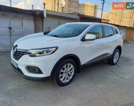 Белый Рено Kadjar, объемом двигателя 1.5 л и пробегом 102 тыс. км за 19999 $, фото 6 на Automoto.ua