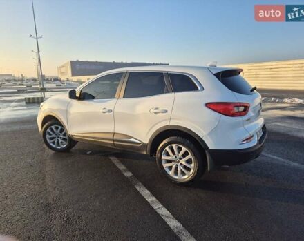 Белый Рено Kadjar, объемом двигателя 1.46 л и пробегом 73 тыс. км за 20900 $, фото 18 на Automoto.ua