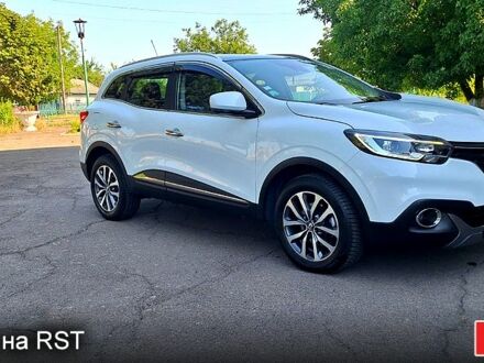 Рено Kadjar 2016 в Новоархангельске на Automoto.ua Белый Рено Kadjar, объемом двигателя 1.5 л и пробегом 112 тыс. км за 16500 $, фото 1 на Automoto.ua