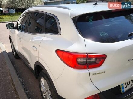 Белый Рено Kadjar, объемом двигателя 1.46 л и пробегом 104 тыс. км за 17850 $, фото 1 на Automoto.ua
