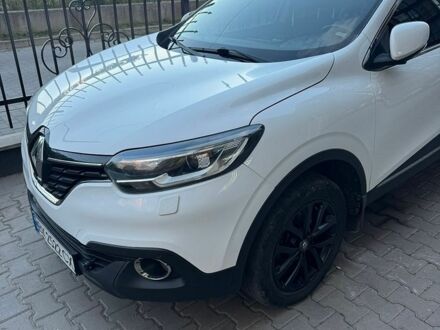 Белый Рено Kadjar, объемом двигателя 1.6 л и пробегом 195 тыс. км за 13999 $, фото 1 на Automoto.ua