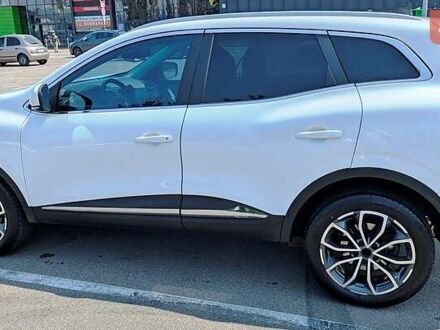 Рено Kadjar 2016 в Киеве на Automoto.ua Белый Рено Kadjar, объемом двигателя 1.46 л и пробегом 90 тыс. км за 18500 $, фото 1 на Automoto.ua