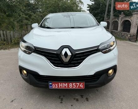 Белый Рено Kadjar, объемом двигателя 1.46 л и пробегом 192 тыс. км за 17700 $, фото 1 на Automoto.ua