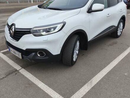 Белый Рено Kadjar, объемом двигателя 1.46 л и пробегом 100 тыс. км за 17500 $, фото 1 на Automoto.ua