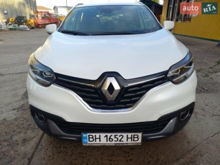 Белый Рено Kadjar, объемом двигателя 1.46 л и пробегом 137 тыс. км за 17200 $, фото 1 на Automoto.ua