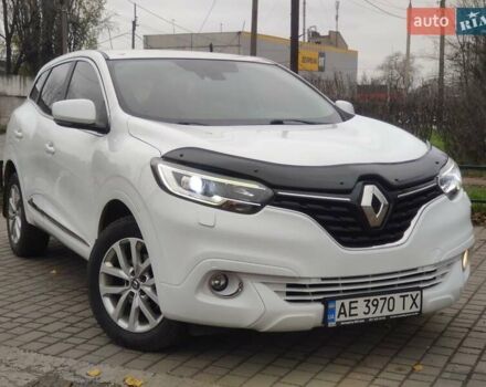 Белый Рено Kadjar, объемом двигателя 1.46 л и пробегом 210 тыс. км за 17200 $, фото 1 на Automoto.ua