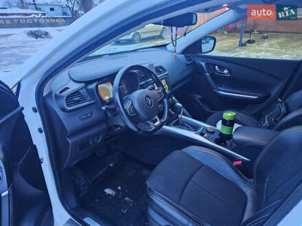 Белый Рено Kadjar, объемом двигателя 1.2 л и пробегом 88 тыс. км за 16000 $, фото 1 на Automoto.ua