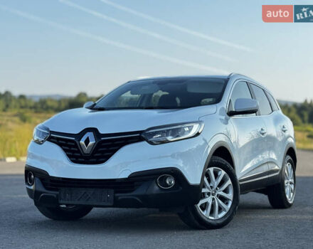 Белый Рено Kadjar, объемом двигателя 1.5 л и пробегом 155 тыс. км за 17700 $, фото 1 на Automoto.ua