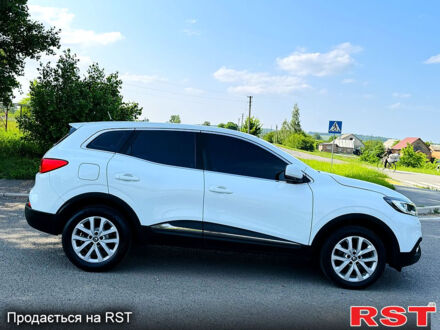 Рено Kadjar 2018 в Лохвице на Automoto.ua Белый Рено Kadjar, объемом двигателя 1.6 л и пробегом 67 тыс. км за 18500 $, фото 1 на Automoto.ua