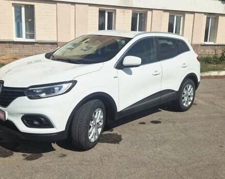Белый Рено Kadjar, объемом двигателя 1.46 л и пробегом 181 тыс. км за 18000 $, фото 1 на Automoto.ua