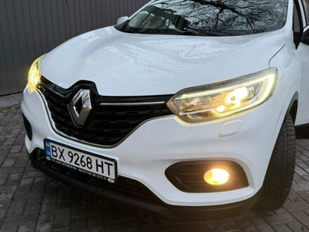 Белый Рено Kadjar, объемом двигателя 1.46 л и пробегом 212 тыс. км за 16900 $, фото 1 на Automoto.ua