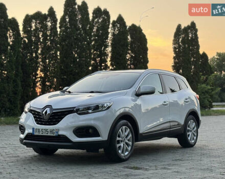 Белый Рено Kadjar, объемом двигателя 1.5 л и пробегом 212 тыс. км за 17300 $, фото 1 на Automoto.ua