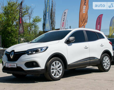 Белый Рено Kadjar, объемом двигателя 1.5 л и пробегом 141 тыс. км за 18755 $, фото 1 на Automoto.ua