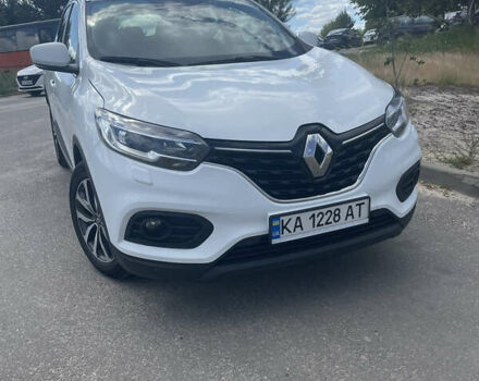 Белый Рено Kadjar, объемом двигателя 1.46 л и пробегом 205 тыс. км за 13800 $, фото 1 на Automoto.ua