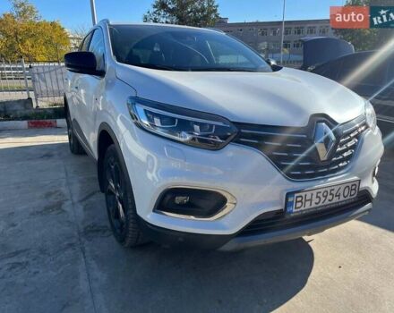 Белый Рено Kadjar, объемом двигателя 1.46 л и пробегом 56 тыс. км за 21000 $, фото 1 на Automoto.ua