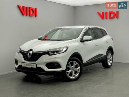 Белый Рено Kadjar, объемом двигателя 1.2 л и пробегом 85 тыс. км за 17241 $, фото 1 на Automoto.ua