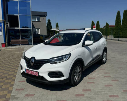 Белый Рено Kadjar, объемом двигателя 1.5 л и пробегом 131 тыс. км за 19400 $, фото 1 на Automoto.ua