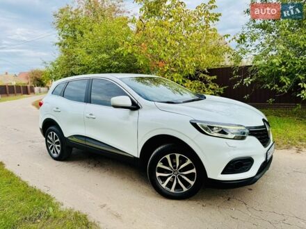 Белый Рено Kadjar, объемом двигателя 1.5 л и пробегом 47 тыс. км за 19500 $, фото 1 на Automoto.ua