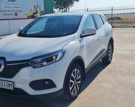 Белый Рено Kadjar, объемом двигателя 1.46 л и пробегом 83 тыс. км за 19000 $, фото 1 на Automoto.ua