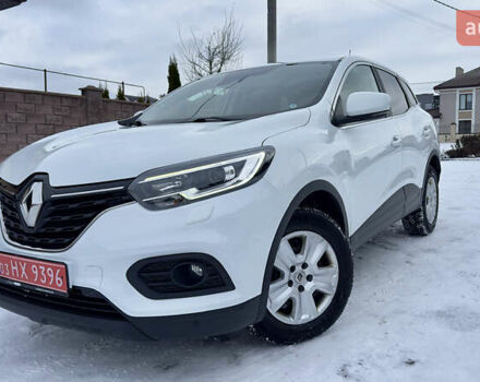 Белый Рено Kadjar, объемом двигателя 1.5 л и пробегом 165 тыс. км за 18500 $, фото 1 на Automoto.ua