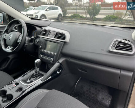 Бежевый Рено Kadjar, объемом двигателя 1.46 л и пробегом 97 тыс. км за 17500 $, фото 43 на Automoto.ua