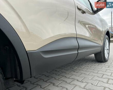 Бежевый Рено Kadjar, объемом двигателя 1.46 л и пробегом 97 тыс. км за 17500 $, фото 38 на Automoto.ua