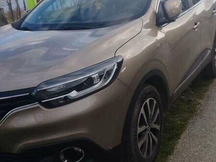 Рено Kadjar 2016 в Бориславе на Automoto.ua Бежевый Рено Kadjar, объемом двигателя 1.46 л и пробегом 116 тыс. км за 14015 $, фото 1 на Automoto.ua