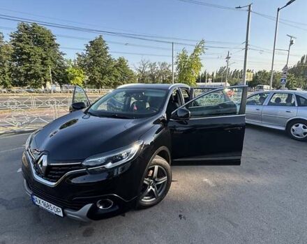 Черный Рено Kadjar, объемом двигателя 1.6 л и пробегом 147 тыс. км за 16900 $, фото 3 на Automoto.ua