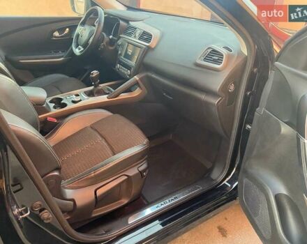 Черный Рено Kadjar, объемом двигателя 1.5 л и пробегом 183 тыс. км за 14200 $, фото 35 на Automoto.ua