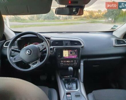 Черный Рено Kadjar, объемом двигателя 1.5 л и пробегом 207 тыс. км за 14900 $, фото 2 на Automoto.ua