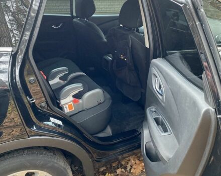 Черный Рено Kadjar, объемом двигателя 1.5 л и пробегом 260 тыс. км за 14300 $, фото 7 на Automoto.ua