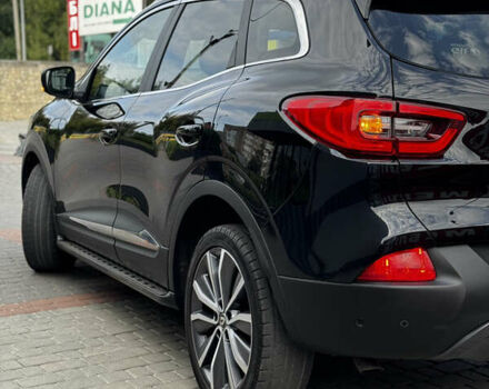 Черный Рено Kadjar, объемом двигателя 1.6 л и пробегом 167 тыс. км за 15850 $, фото 10 на Automoto.ua