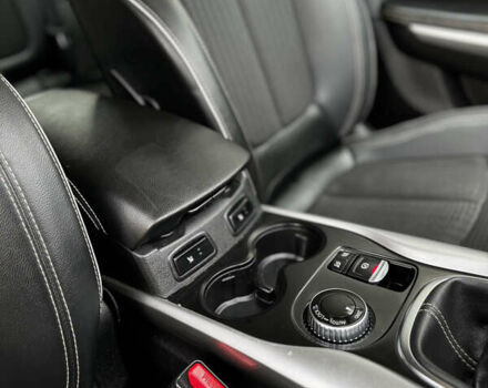 Черный Рено Kadjar, объемом двигателя 1.6 л и пробегом 167 тыс. км за 15850 $, фото 48 на Automoto.ua