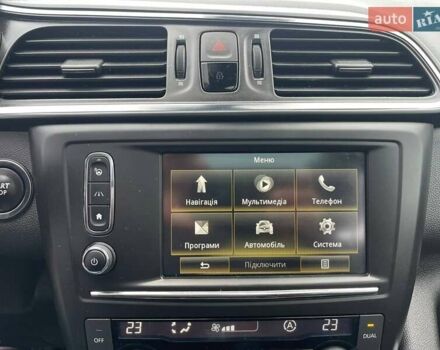 Чорний Рено Kadjar, об'ємом двигуна 1.6 л та пробігом 160 тис. км за 16700 $, фото 35 на Automoto.ua