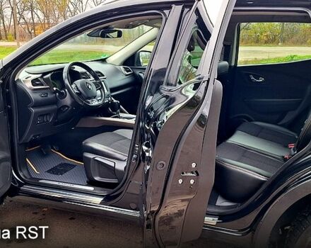 Черный Рено Kadjar, объемом двигателя 1.5 л и пробегом 120 тыс. км за 16300 $, фото 8 на Automoto.ua
