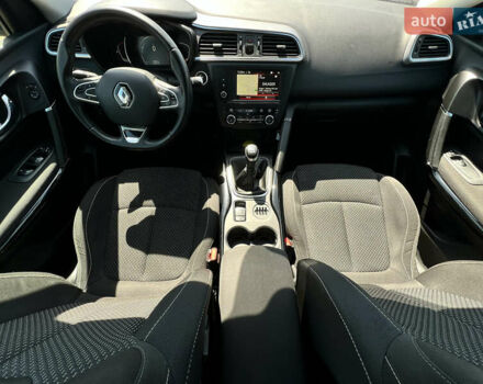 Черный Рено Kadjar, объемом двигателя 1.6 л и пробегом 175 тыс. км за 16107 $, фото 43 на Automoto.ua