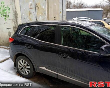 Черный Рено Kadjar, объемом двигателя 1.5 л и пробегом 198 тыс. км за 13500 $, фото 2 на Automoto.ua