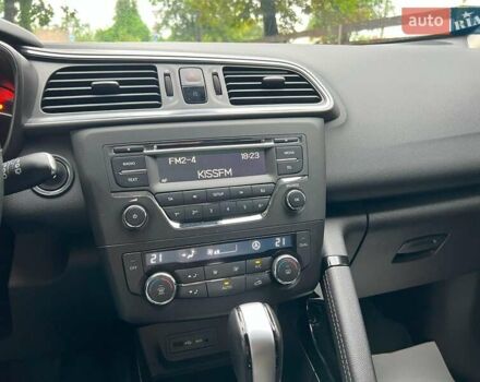 Черный Рено Kadjar, объемом двигателя 1.5 л и пробегом 255 тыс. км за 12990 $, фото 25 на Automoto.ua