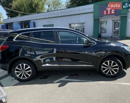 Черный Рено Kadjar, объемом двигателя 1.46 л и пробегом 144 тыс. км за 15990 $, фото 3 на Automoto.ua